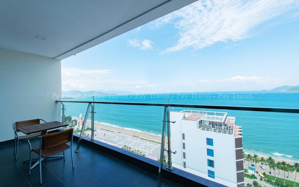EXECUTIVE 1 BEDROOM WITH SEAVIEW (13)