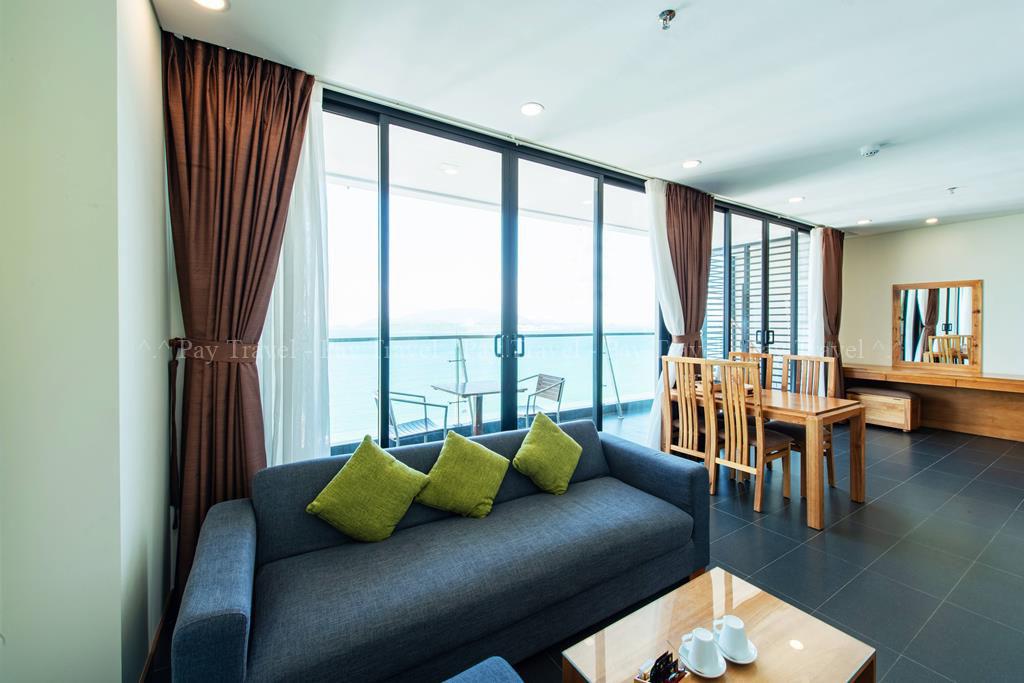 EXECUTIVE 1 BEDROOM WITH SEAVIEW (16)