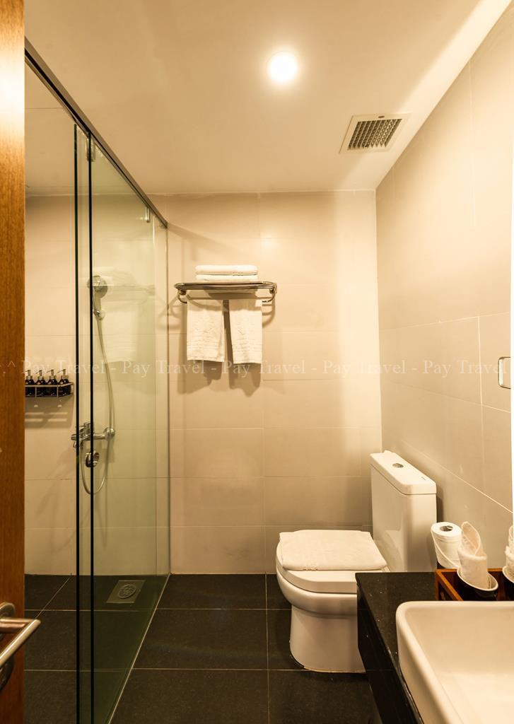 EXECUTIVE 1 BEDROOM WITH SEAVIEW (7)